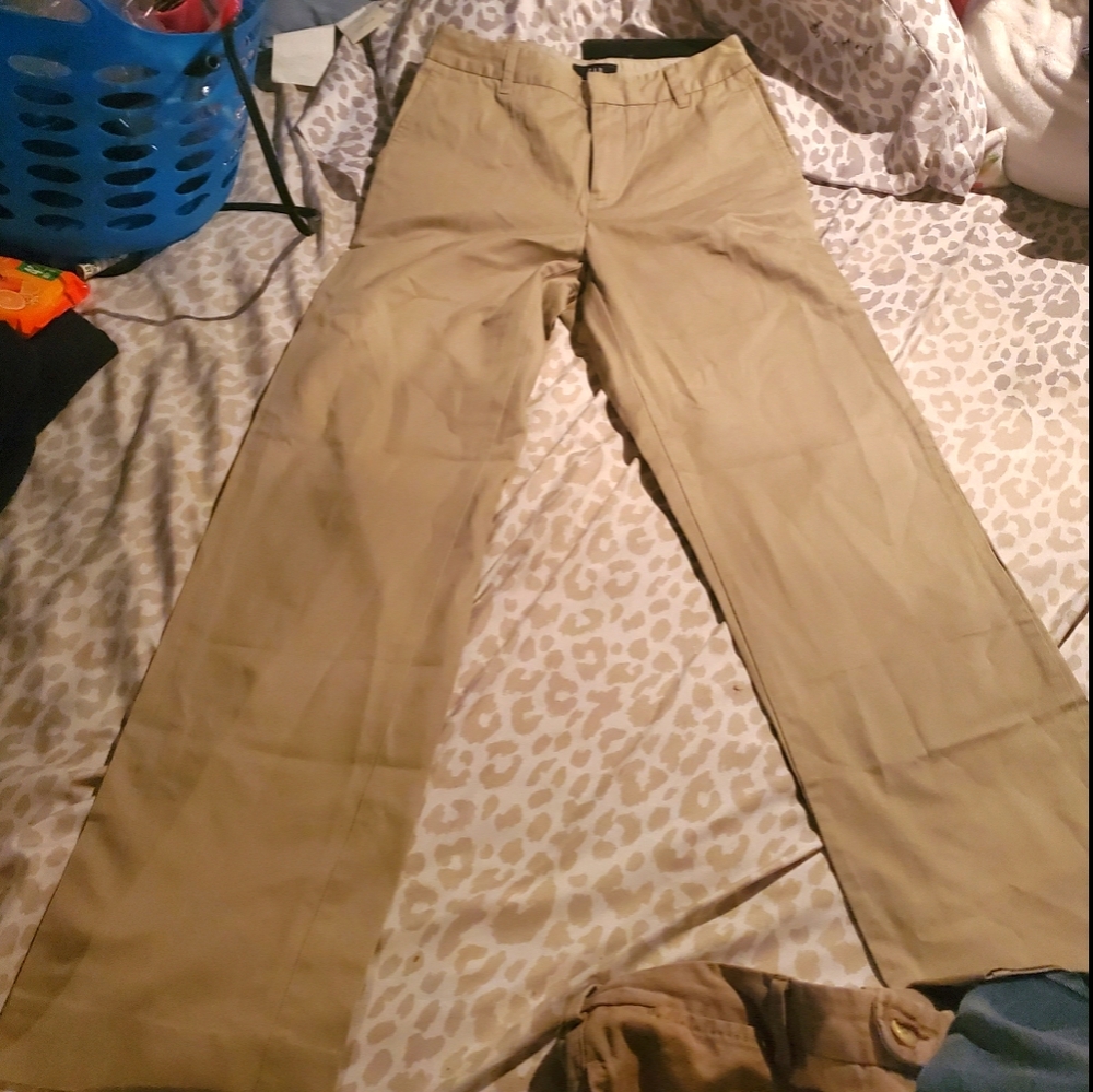 Gap khakis